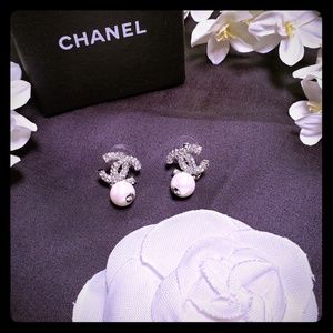 💖 Chanel CC earrings 💖